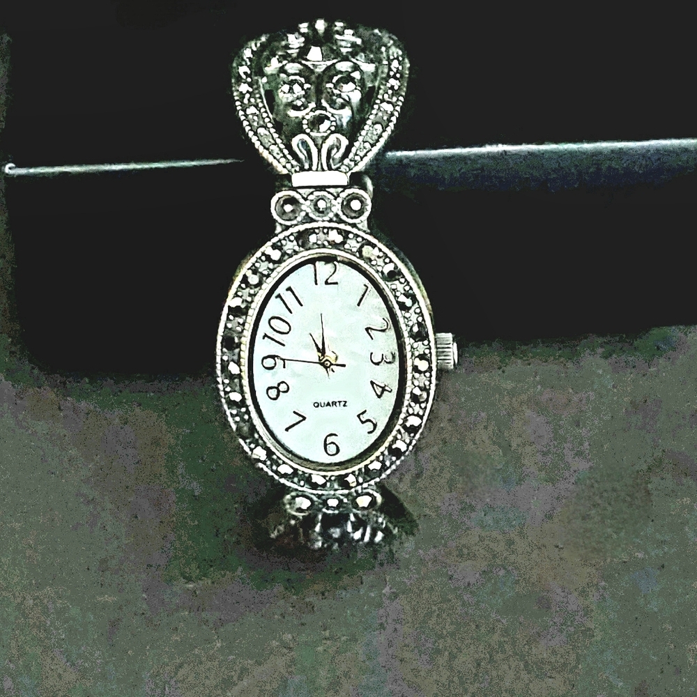 Elegant Shimmer Cuff Watch - Picture 2 of 5
